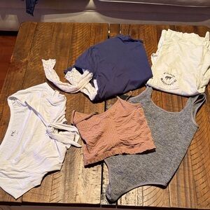 Assorted Women's Clothing Bundle Tops Size Small